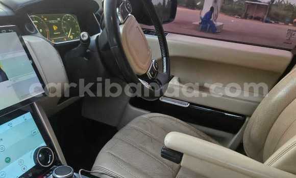 Gura Yakoze Land Rover Range Rover Black Imodoka i Kampala mu Uganda Gura Yakoze Land Rover Range Rover Black Imodoka i Kampala mu Uganda