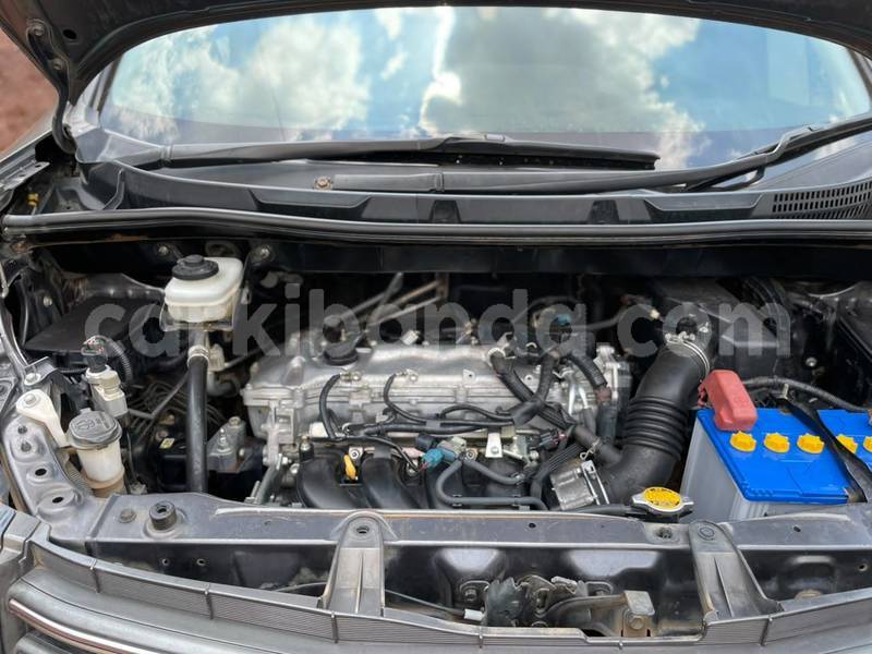 Big with watermark toyota noah uganda kampala 26121