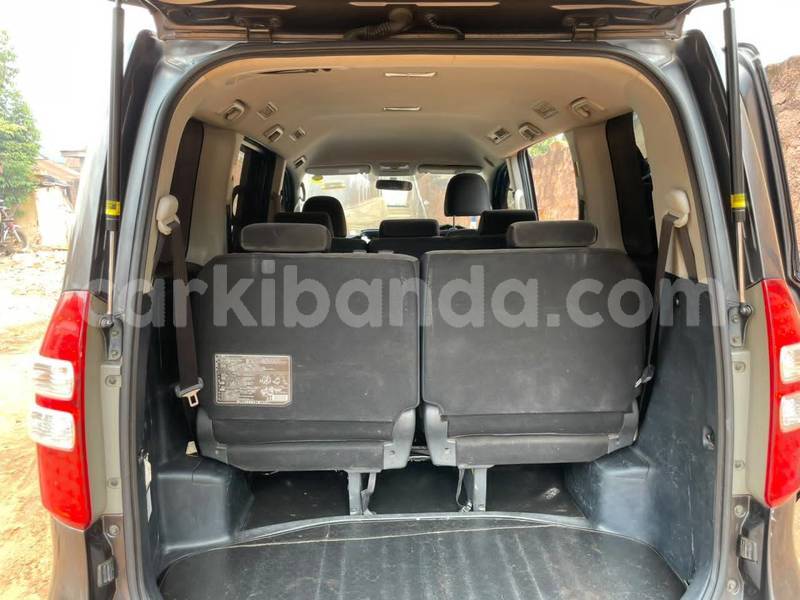 Big with watermark toyota noah uganda kampala 26121