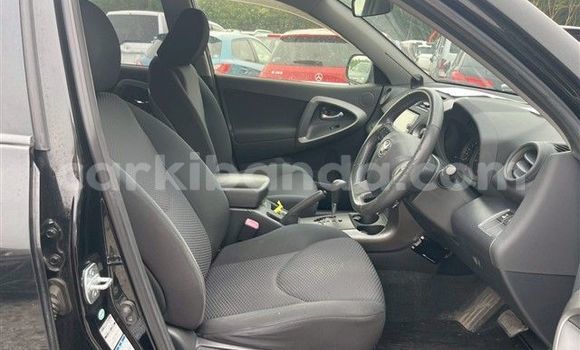 Acheter Import Voiture Toyota RAV4 Noir à Kampala, Ouganda Acheter Import Voiture Toyota RAV4 Noir à Kampala, Ouganda