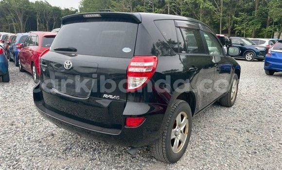 Acheter Import Voiture Toyota RAV4 Noir à Kampala, Ouganda Acheter Import Voiture Toyota RAV4 Noir à Kampala, Ouganda