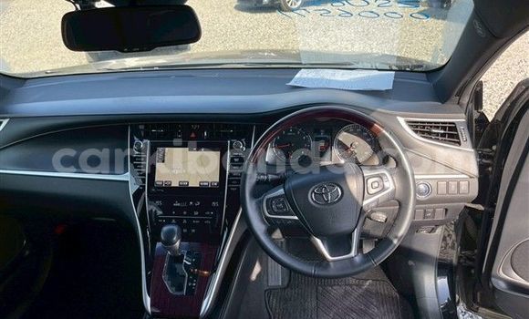 Acheter Import Voiture Toyota Harrier Noir à Kampala, Ouganda Acheter Import Voiture Toyota Harrier Noir à Kampala, Ouganda