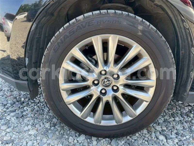 Big with watermark toyota harrier uganda kampala 26123