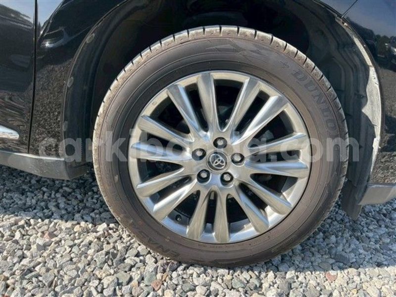 Big with watermark toyota harrier uganda kampala 26123