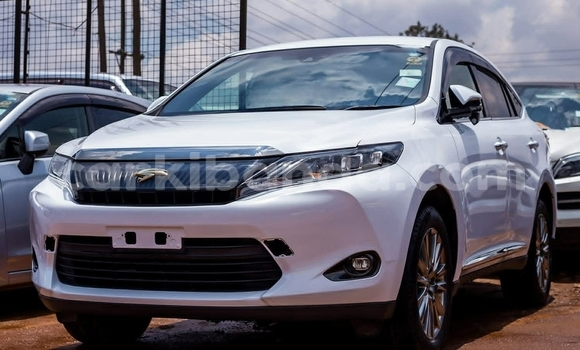 Buy Used Toyota Harrier White Car in Kampala in Uganda