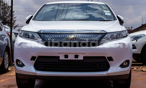 Buy Used Toyota Harrier White Car in Kampala in Uganda Buy Used Toyota Harrier White Car in Kampala in Uganda
