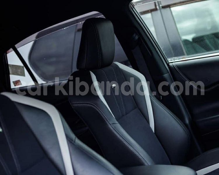 Big with watermark toyota harrier uganda kampala 26127
