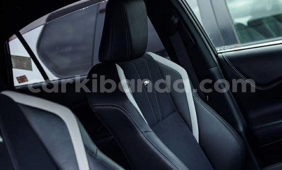 Buy Used Toyota Harrier White Car in Kampala in Uganda Buy Used Toyota Harrier White Car in Kampala in Uganda