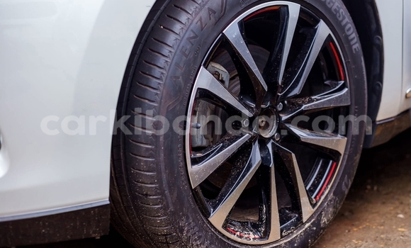 Buy Used Toyota Harrier White Car in Kampala in Uganda Buy Used Toyota Harrier White Car in Kampala in Uganda