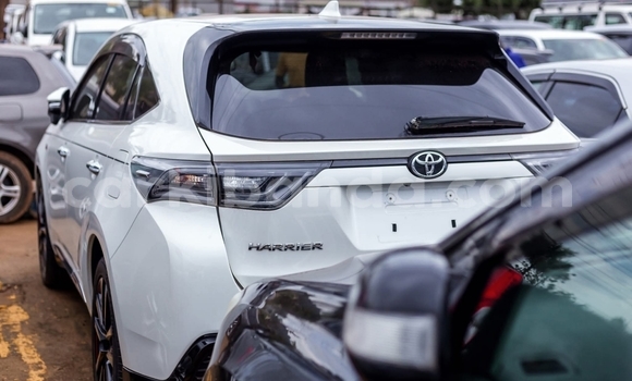 Buy Used Toyota Harrier White Car in Kampala in Uganda Buy Used Toyota Harrier White Car in Kampala in Uganda