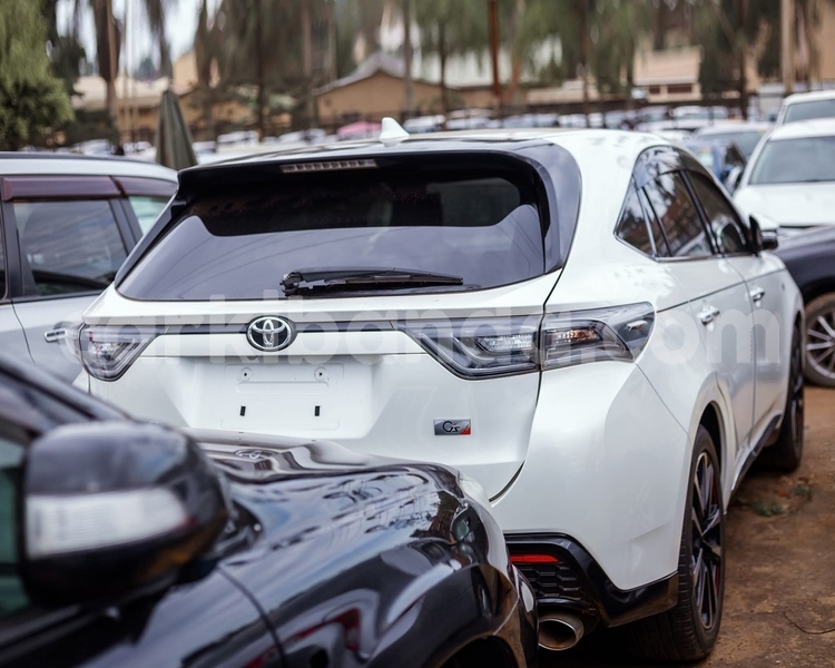 Big with watermark toyota harrier uganda kampala 26127