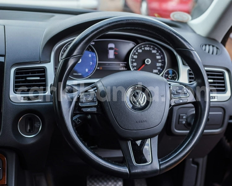 Big with watermark volkswagen touareg uganda kampala 26128