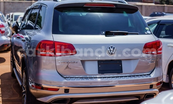 Buy Used Volkswagen Touareg Silver Car in Kampala in Uganda Buy Used Volkswagen Touareg Silver Car in Kampala in Uganda