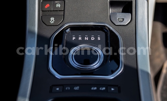 Buy Used Range Rover Evoque White Car in Kampala in Uganda Buy Used Range Rover Evoque White Car in Kampala in Uganda