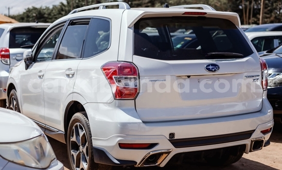 Gura Yakoze Subaru Forester White Imodoka i Kampala mu Uganda Gura Yakoze Subaru Forester White Imodoka i Kampala mu Uganda