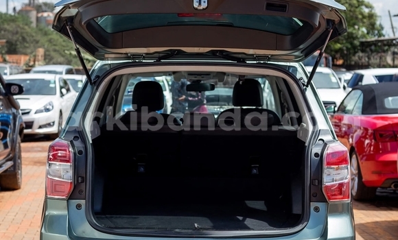 Gura Yakoze Subaru Forester Green Imodoka i Kampala mu Uganda Gura Yakoze Subaru Forester Green Imodoka i Kampala mu Uganda