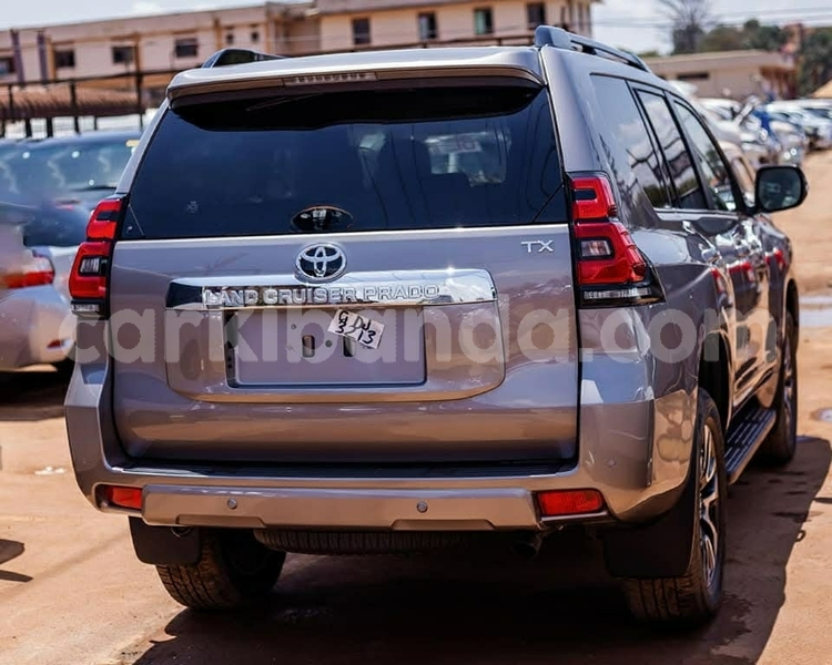 Big with watermark toyota prado uganda kampala 26137