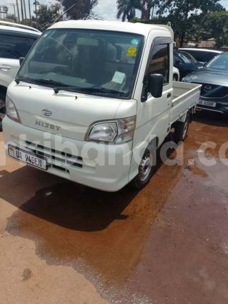 Big with watermark toyota hiace uganda kampala 26140