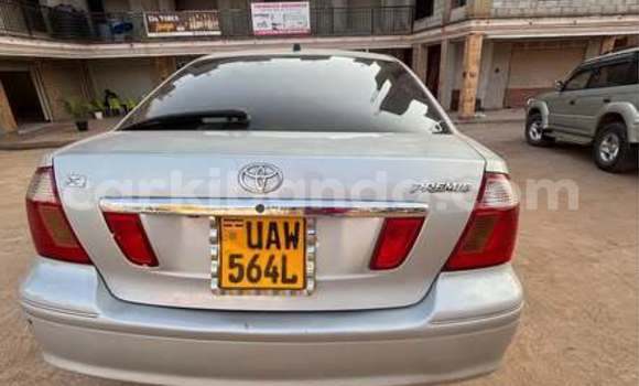 Acheter Occasion Voiture Toyota Premio Autre à Kampala, Ouganda