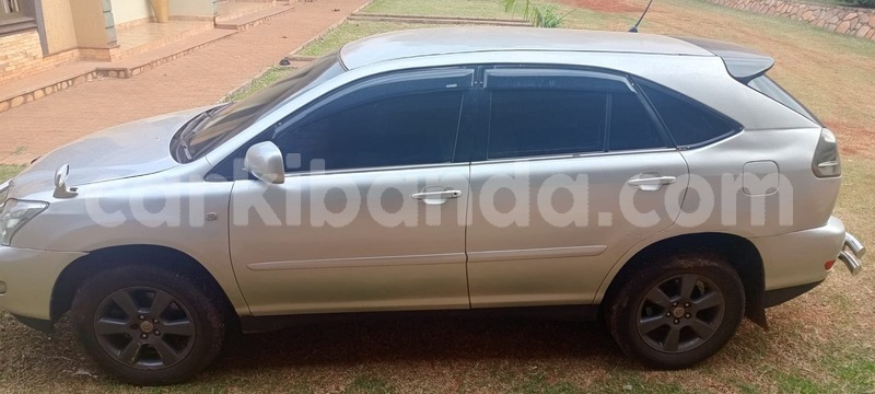 Big with watermark toyota harrier uganda kampala 26157