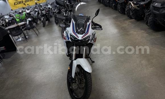 Buy Used Honda T Beige Bike in Kampala in Uganda Buy Used Honda T Beige Bike in Kampala in Uganda