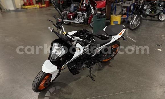 Buy Used KTM Duke White Bike in Kampala in Uganda Buy Used KTM Duke White Bike in Kampala in Uganda
