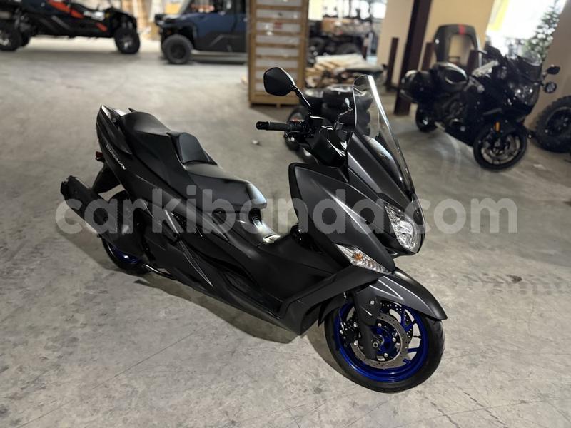 Big with watermark suzuki burgman uganda kampala 26168