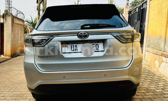 Buy Used Toyota Harrier Silver Car in Kampala in Uganda Buy Used Toyota Harrier Silver Car in Kampala in Uganda