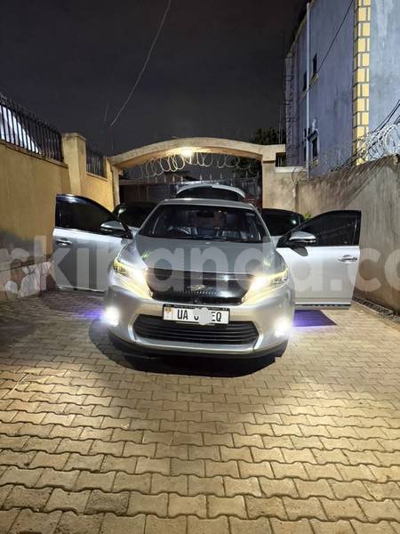 Big with watermark toyota harrier uganda kampala 26170