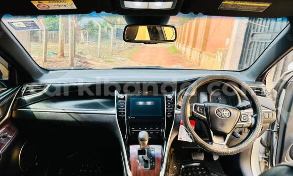 Buy Used Toyota Harrier Silver Car in Kampala in Uganda Buy Used Toyota Harrier Silver Car in Kampala in Uganda