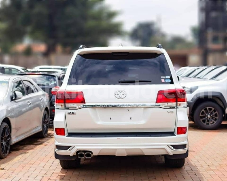 Big with watermark toyota land cruiser uganda kampala 26172