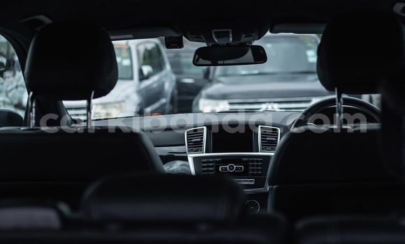 Buy Used Mercedes‒Benz ML–Class Black Car in Kampala in Uganda Buy Used Mercedes‒Benz ML–Class Black Car in Kampala in Uganda