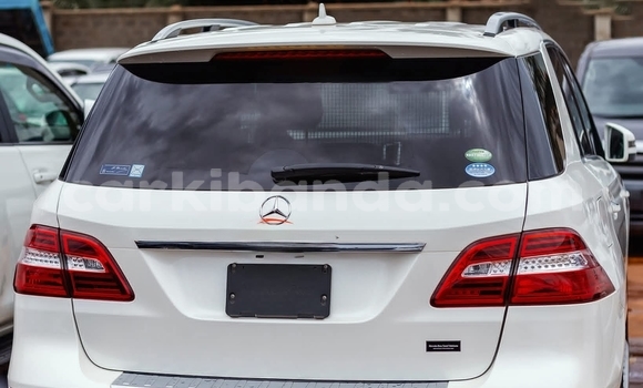 Buy Used Mercedes‒Benz ML–Class White Car in Kampala in Uganda Buy Used Mercedes‒Benz ML–Class White Car in Kampala in Uganda