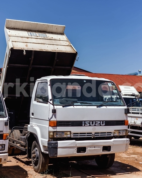 Big with watermark isuzu bighorn uganda kampala 26177