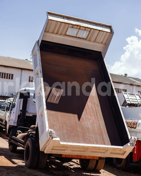 Big with watermark isuzu bighorn uganda kampala 26177