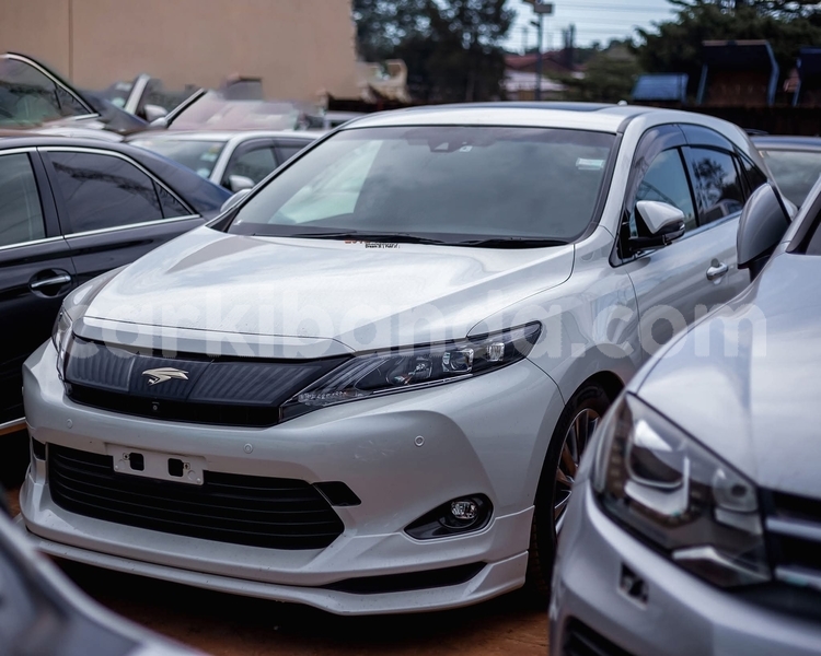 Big with watermark toyota harrier uganda kampala 26184