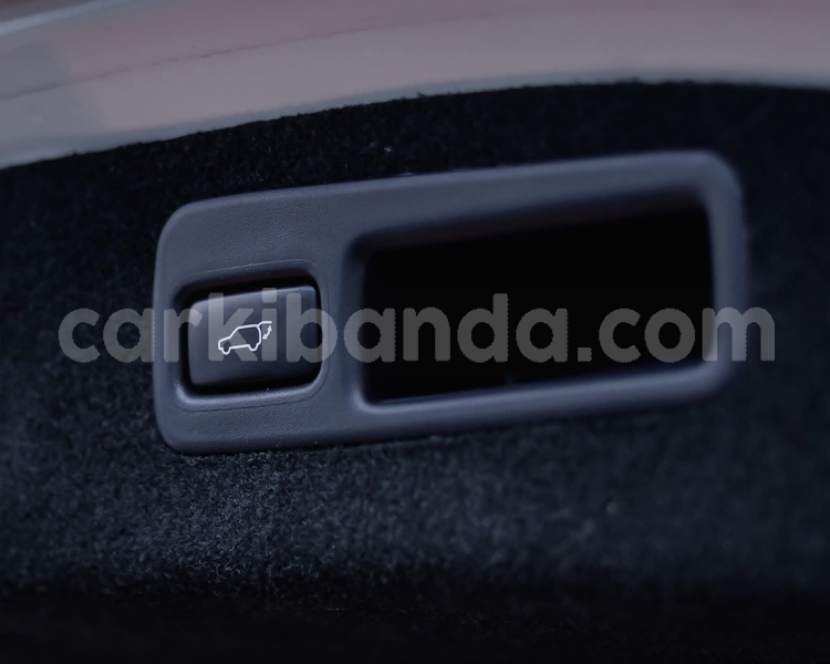 Big with watermark toyota harrier uganda kampala 26184
