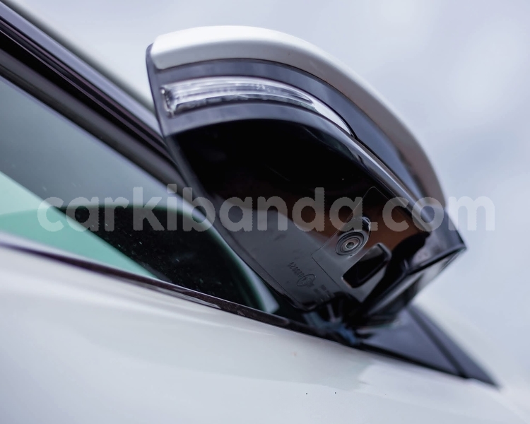 Big with watermark toyota harrier uganda kampala 26184