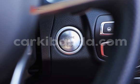 Buy Used Mercedes-Benz C-Classe White Car in Kampala in Uganda Buy Used Mercedes-Benz C-Classe White Car in Kampala in Uganda