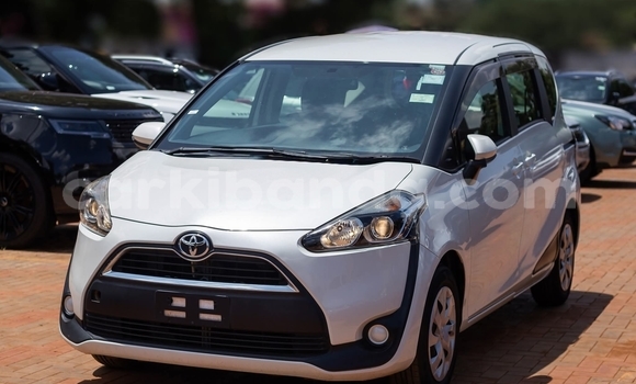 Buy Used Toyota Sienta White Car in Kampala in Uganda Buy Used Toyota Sienta White Car in Kampala in Uganda