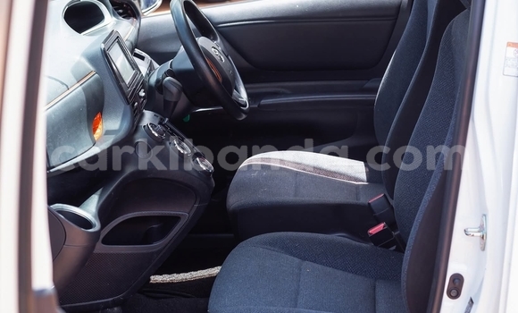 Buy Used Toyota Sienta White Car in Kampala in Uganda Buy Used Toyota Sienta White Car in Kampala in Uganda