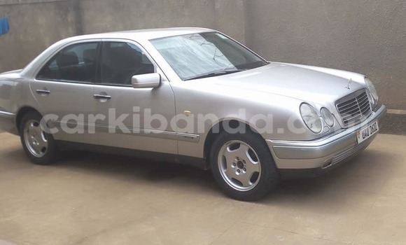 Buy Used Mercedes‒Benz E–Class Silver Car in Kampala in Uganda Buy Used Mercedes‒Benz E–Class Silver Car in Kampala in Uganda