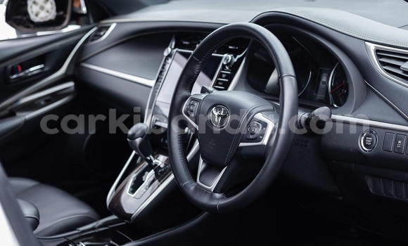 Buy Used Toyota Harrier White Car in Kampala in Uganda Buy Used Toyota Harrier White Car in Kampala in Uganda