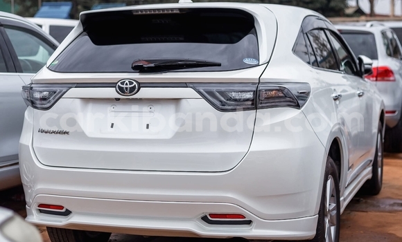 Buy Used Toyota Harrier White Car in Kampala in Uganda Buy Used Toyota Harrier White Car in Kampala in Uganda