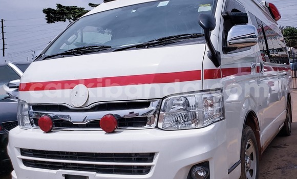 Buy Used Toyota Hiace White Car in Kampala in Uganda