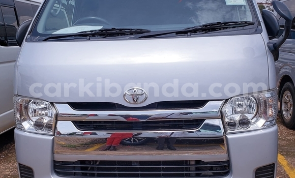Buy Used Toyota Hiace Silver Car in Kampala in Uganda Buy Used Toyota Hiace Silver Car in Kampala in Uganda