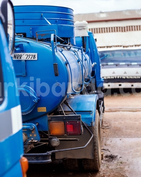 Big with watermark isuzu ftr 850 uganda kampala 26194