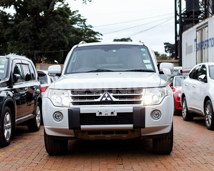 Big with watermark mitsubishi pajero uganda kampala 26195