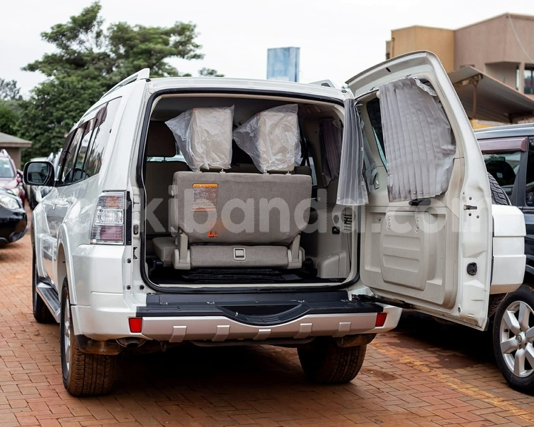 Big with watermark mitsubishi pajero uganda kampala 26195