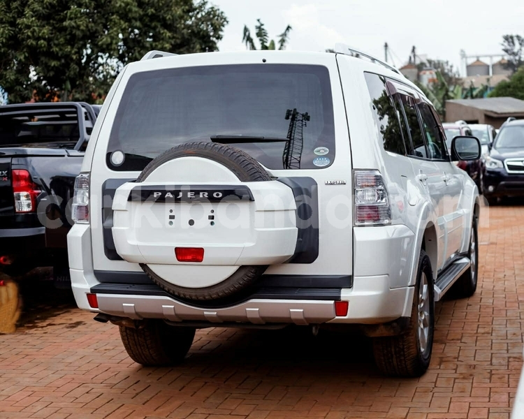 Big with watermark mitsubishi pajero uganda kampala 26195